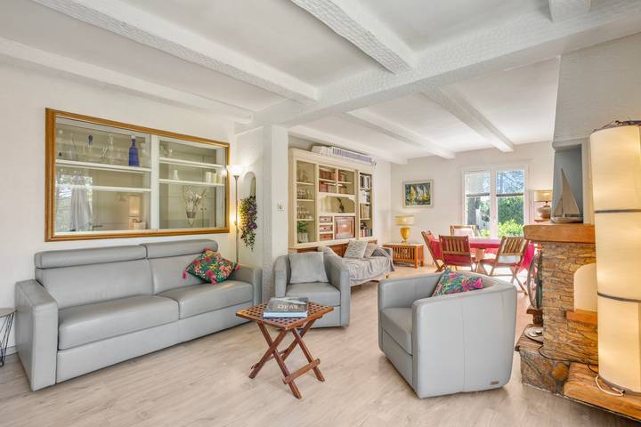 Casa vacanze nel Var: Villa Les Romarins con piscina privata in Le Val, Brignoles e dintorni