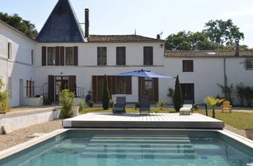 Chambre d’hôte pour 4 personnes, avec jardin et piscine à Sainte-Gemme