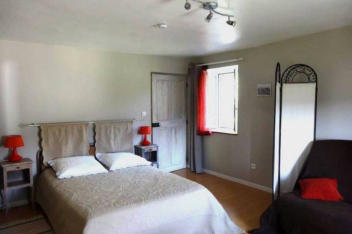 Gîte pour 4 personnes, avec terrasse et jardin à Gabriac - 2