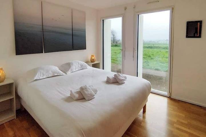 Gîte pour 8 personnes, avec jardin et balcon, animaux acceptés à Lannilis - 2