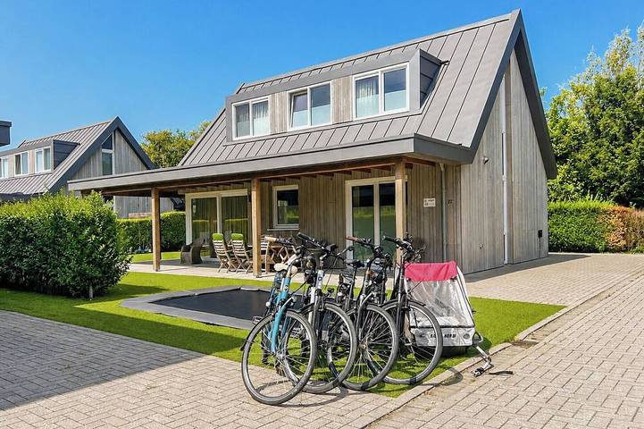 Villa für 8 Personen, mit Terrasse und Garten in Kamperland
