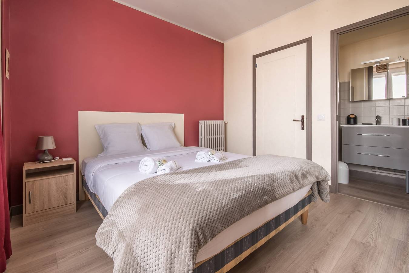 Appartement entier, Paquebot - face port - mer - parking in Saint-Nazaire, Côte d'Amour