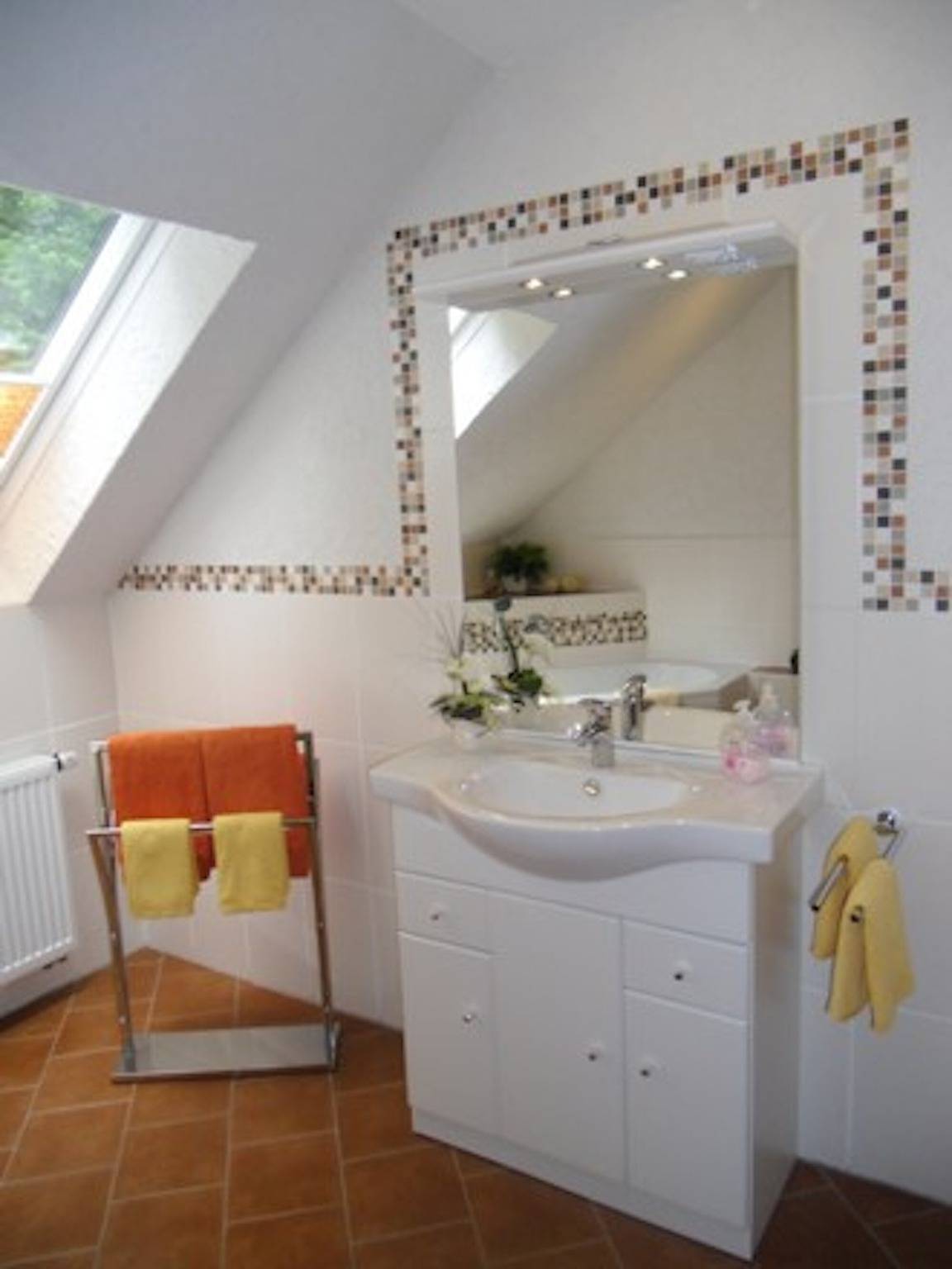 Ganze Wohnung, Apartment 'Fewo A' mit Bergblick, Balkon und Wlan in Willingen, die Mittelgebirge