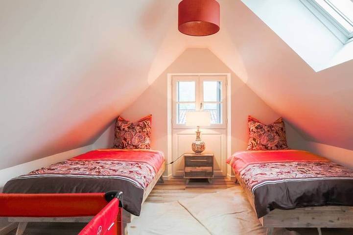 Location de vacances pour 6 personnes, avec piscine ainsi que terrasse et jardin à Continvoir - 2