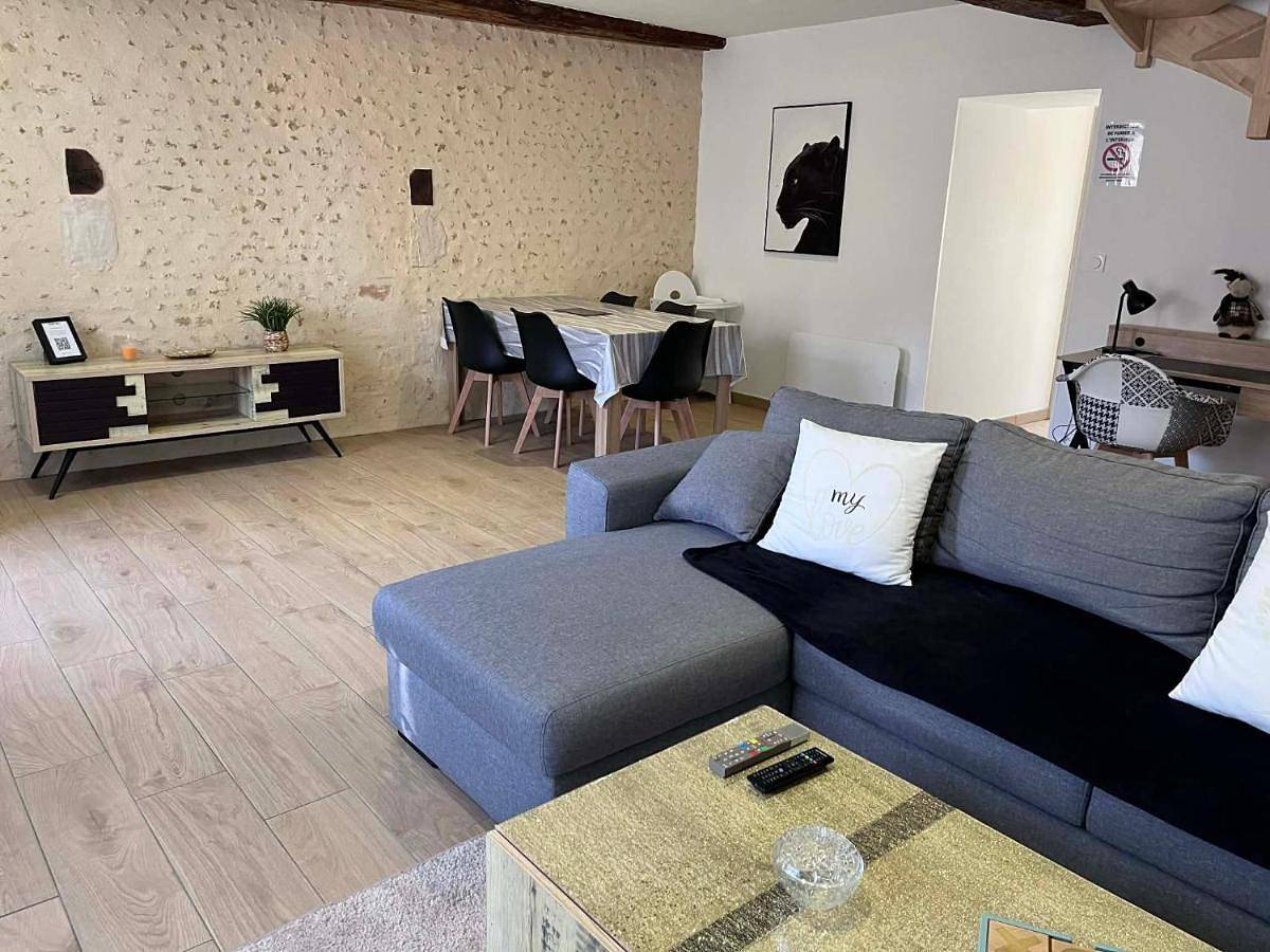 La p'tite maison in Courgains, Sarthe