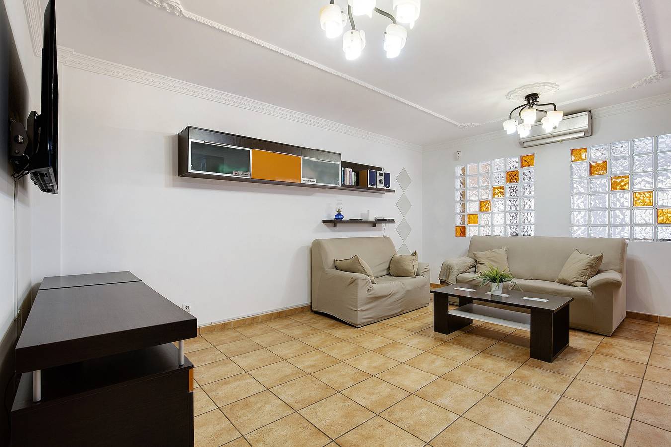 Ferienhaus "Casa Carlos" mit Gemeinschaftspool und Wlan in Geafond, La Oliva