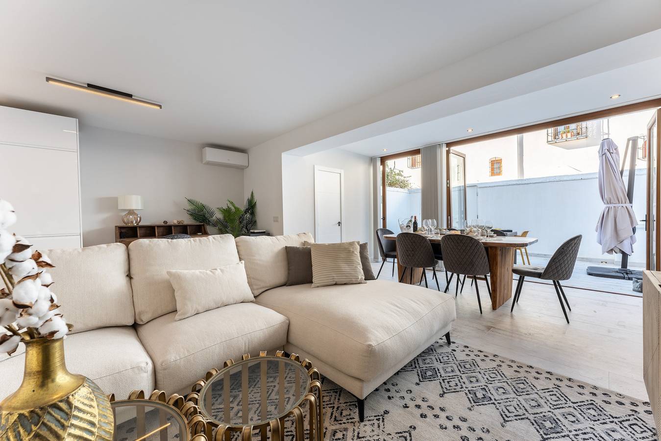 Holiday Home 'Casa Nordic' with Private Terrace, Wi-Fi and Air Conditioning in Fuengirola, Costa del Sol