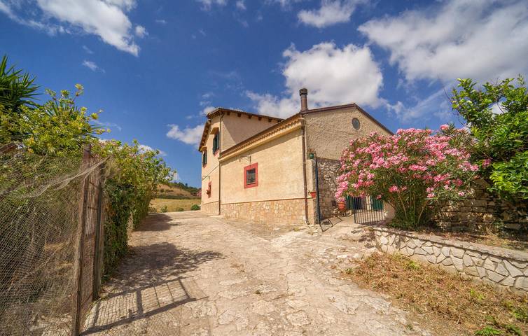 Casa vacanza per 6 persone, con Terrazza in Provincia di Palermo