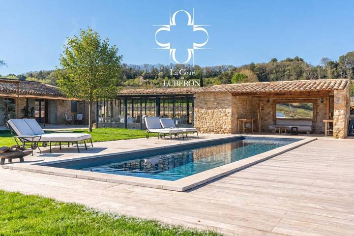 Chambre d’hôte pour 2 personnes, avec Terrasse et Jardin ainsi que Piscine et Vue