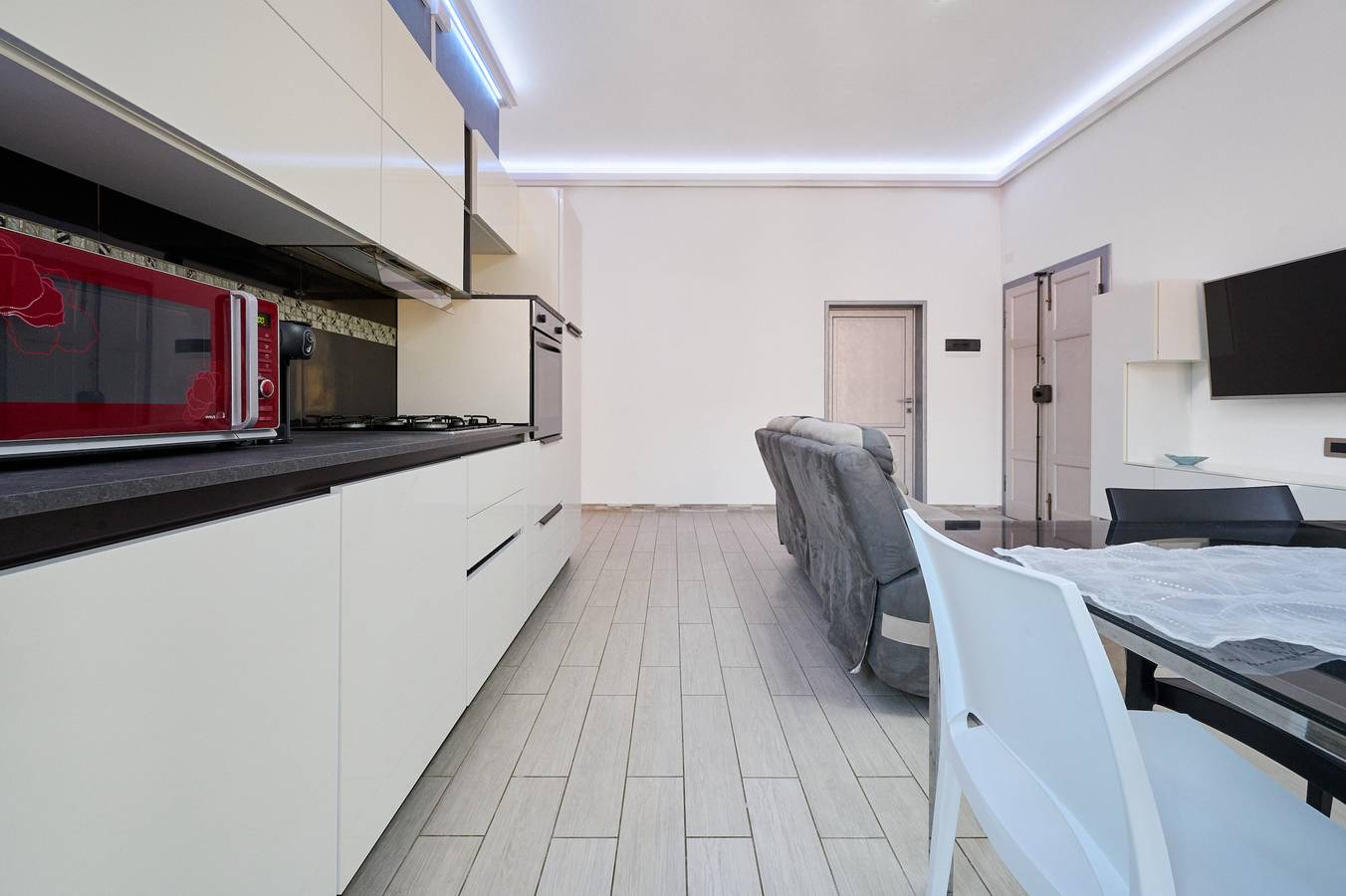 Ganze Wohnung, Ferienwohnung 'Holy Days' mit Balkon, Wi-Fi und Klimaanlage in Piombino, Etruskische Küste