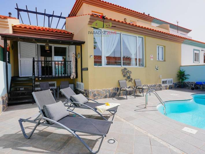 Casa de vacaciones para 8 personas, con sauna además de balcón y piscina - 1