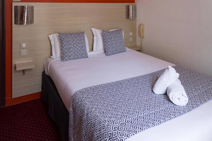 Hôtel pour 2 personnes à Puteaux - 2