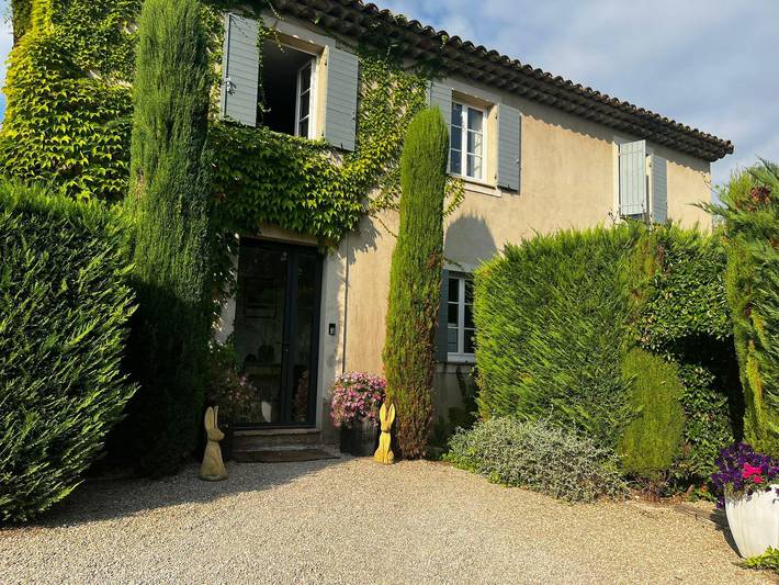Maison de vacances pour 10 personnes, avec Terrasse ainsi que Jardin et Piscine à Grasse