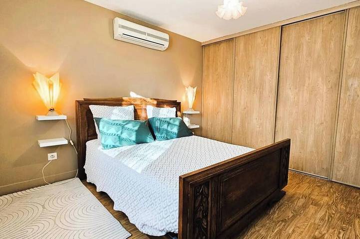 Location de vacances pour 6 personnes, avec Terrasse à Turenne - 4