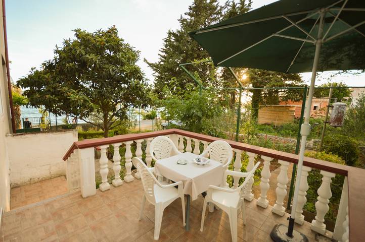 Ferienwohnung für 3 Personen, mit Balkon/Terrasse in Zadar (Kommun)