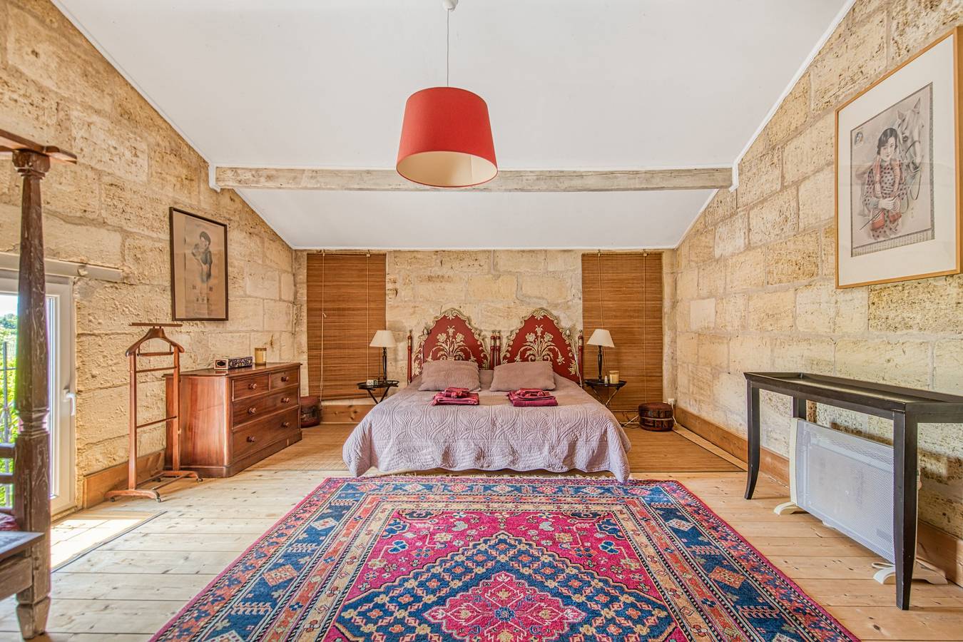 Kleines Haus "Bel En Rouge" mit gemeinsamer Terrasse, gemeinsamem Garten und Wlan in Arveyres, Libourne und Umgebung