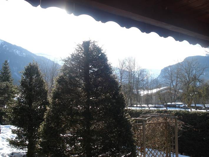 Chalet 'Petit  De Charme' with Mountain View, Private Terrace and Wi-Fi in Samoëns, Bonneville området