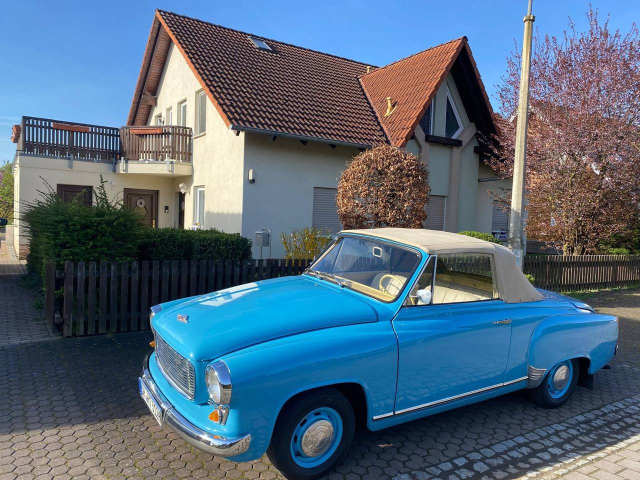 Ganze Ferienwohnung, Ferienwohnung am Mittelpunkt - Fw mit 100qm bis 7 Pers. - 3 Schlafzimmern, Bad mit Du, Badewanne/Wc, großes Wohnzimmer mit offener Küche in Niederdorla, Vogtei