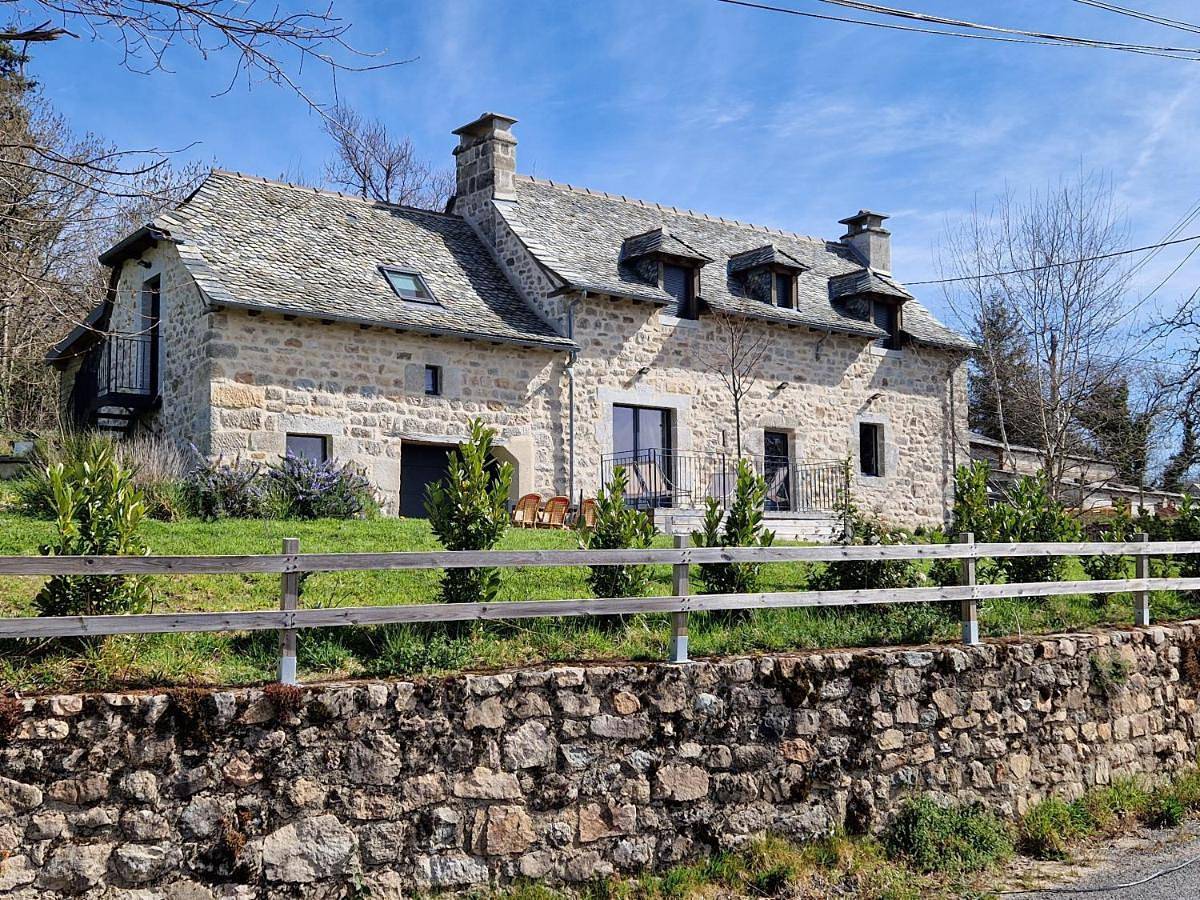 One-Bedroom House in Saint-Amans-des-Cots, Parc naturel régional de l'Aubrac