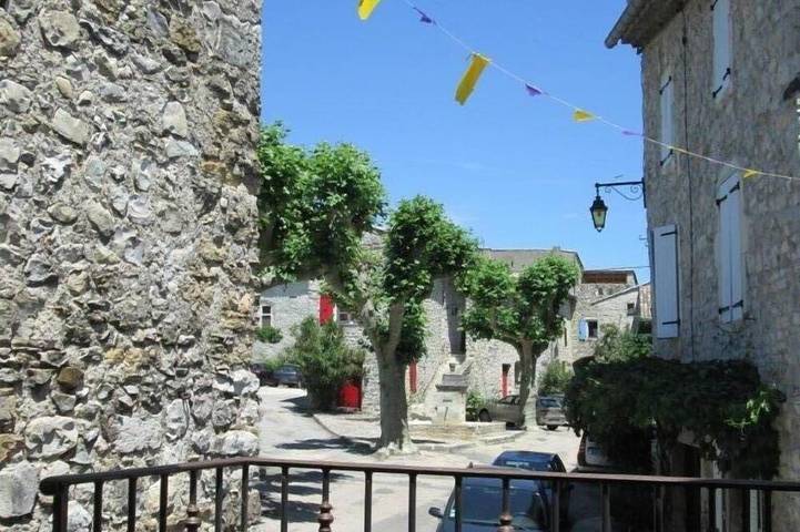 Gîte pour 5 personnes, avec Balcon à Valvignères