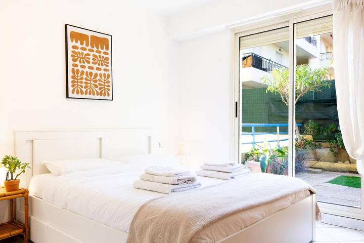 Location de vacances pour 4 personnes, avec jardin et vue, animaux acceptés à Roquebrune-Cap-Martin