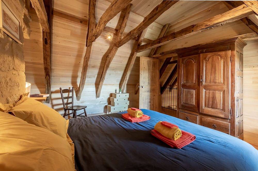 Voormalige pastorie gerenoveerd 4/6 pers. voorzien van airconditioning op 4 km van het historische centrum van Sarlat in Sarlat-la-Canéda, Périgord Noir