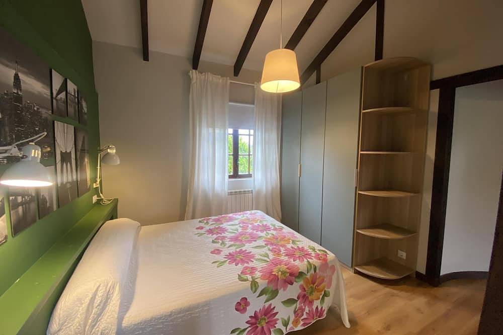 Entire apartment, Beautiful flat with large garden in Piélagos, Cantabrian Coast
