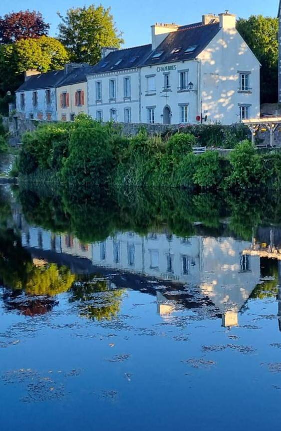 Location de vacances pour 15 personnes, avec Terrasse et Vue dans Office De Tourisme De Huelgoat
