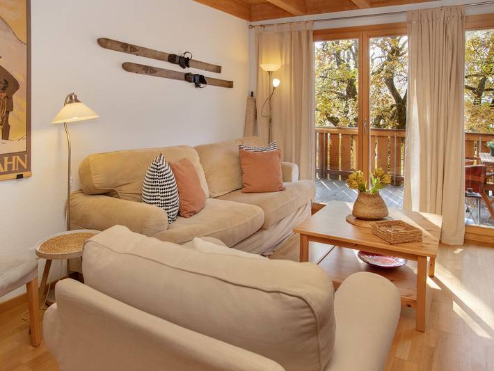 Ferienwohnung für 8 Personen, mit Balkon und Garten sowie Ausblick in Lauterbrunnen