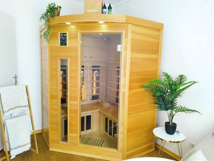 Gîte pour 12 personnes, avec jacuzzi et sauna ainsi que piscine et balcon, adapté aux familles à Ulm - 2