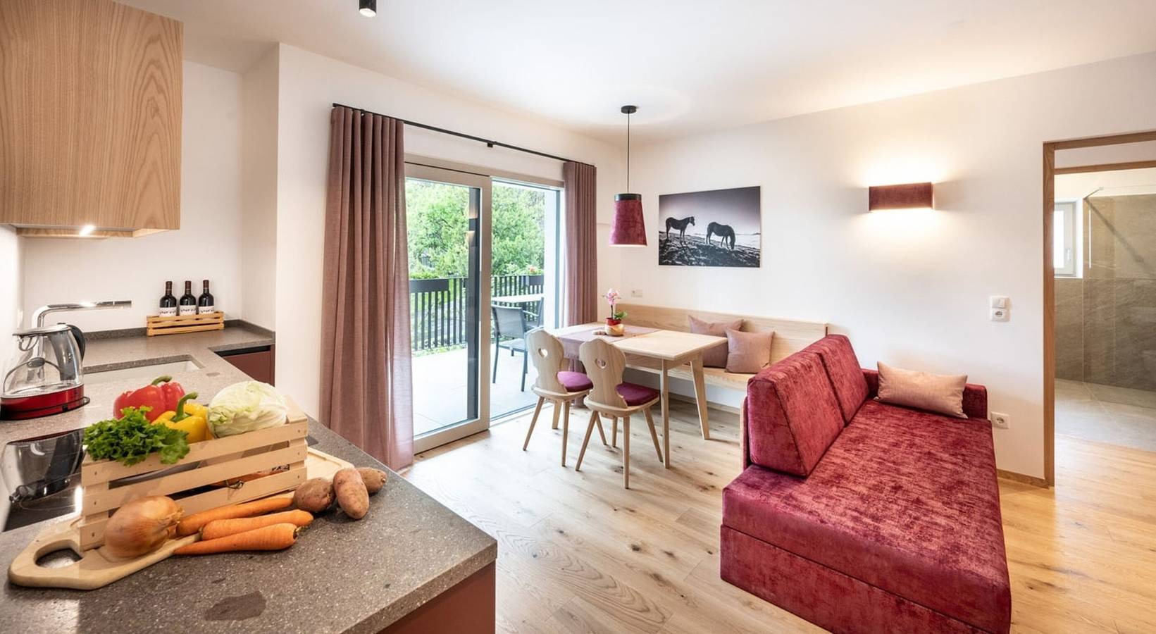 Ganze Wohnung, Ferienwohnung 'Vernatsch' mit Bergblick, Gemeinschaftspool und Wlan in Barbian, Sarntaler Alpen