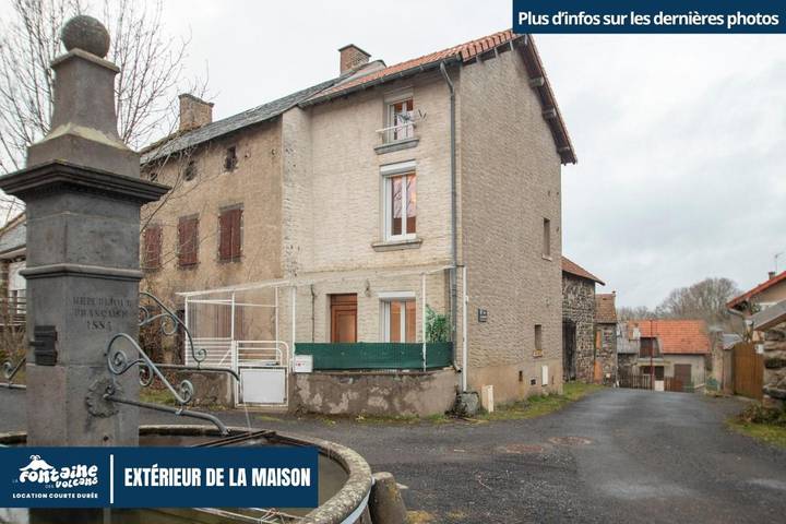 Location de vacances pour 6 personnes, avec terrasse dans Volcan de Lemptégy - 4