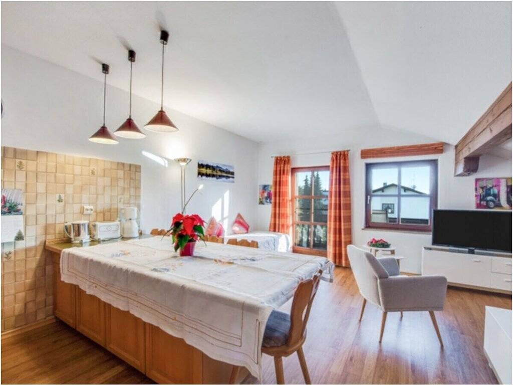 Ferienwohnung in Eggstätt mit Balkon in Eggstätt, Chiemsee