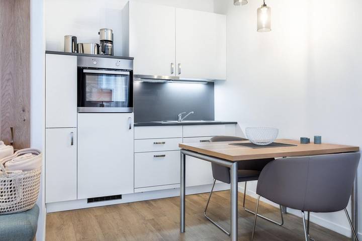 Ganze Wohnung, Modernes, haustierfreies 2-Zimmer Apartment für 3 Personen in toller Hafenlage in Wismar, Nordwestmecklenburg (Wismar und Umgebung)