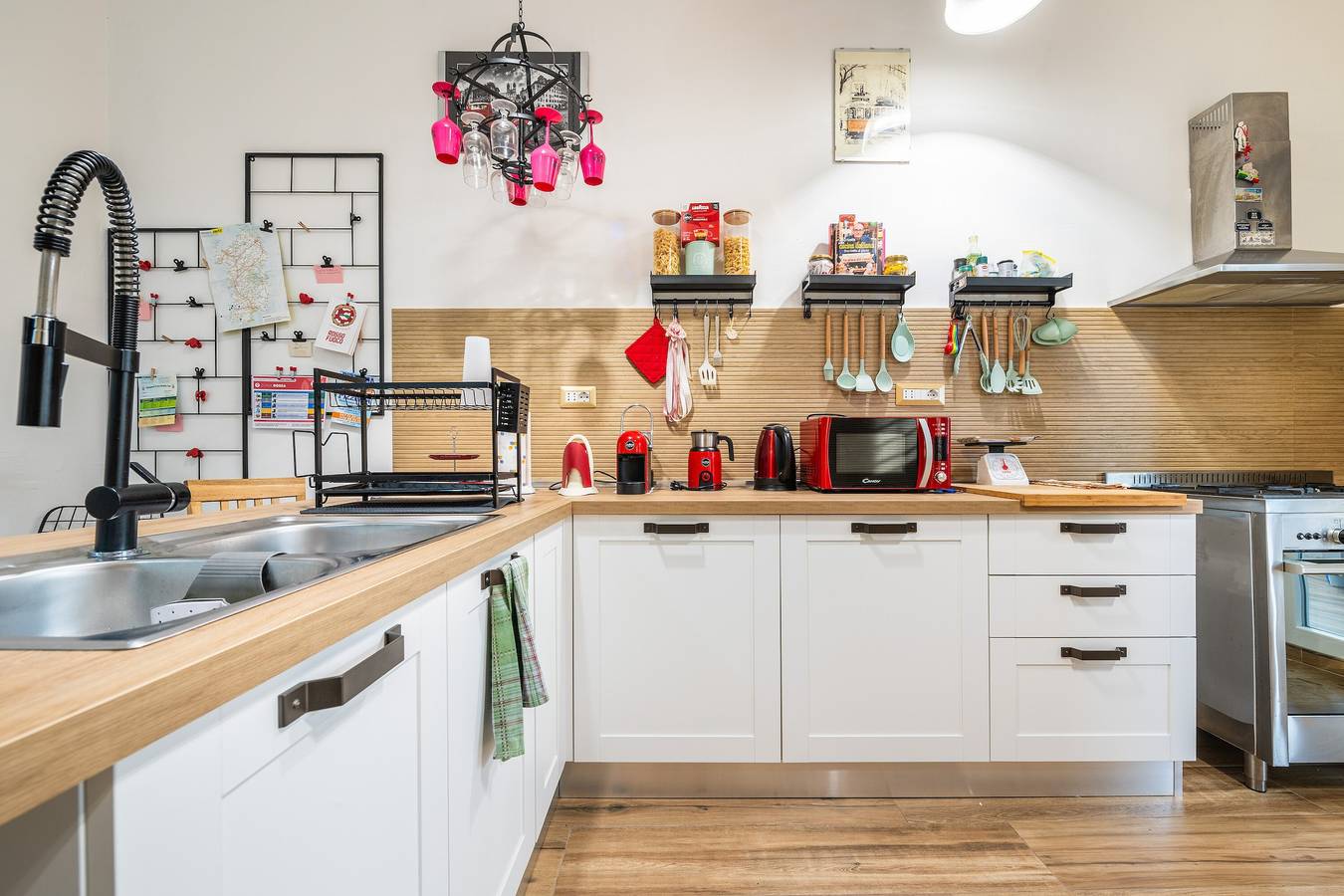 Apartamento entero, Oasi Mediterranea domo: Relax y encanto en el sur de Cerdeña in Quartu Sant'Elena, Campidano