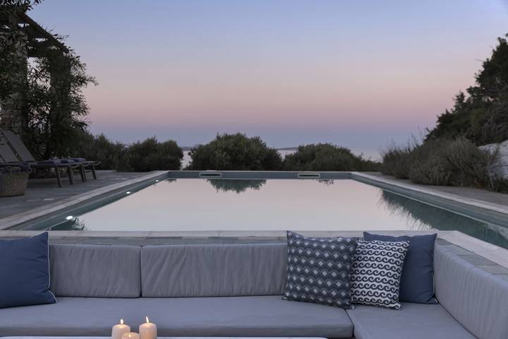 Villa pour 10 personnes, avec Vue sur l’océan et Balcon ainsi que Terrasse et Jardin dans Paros