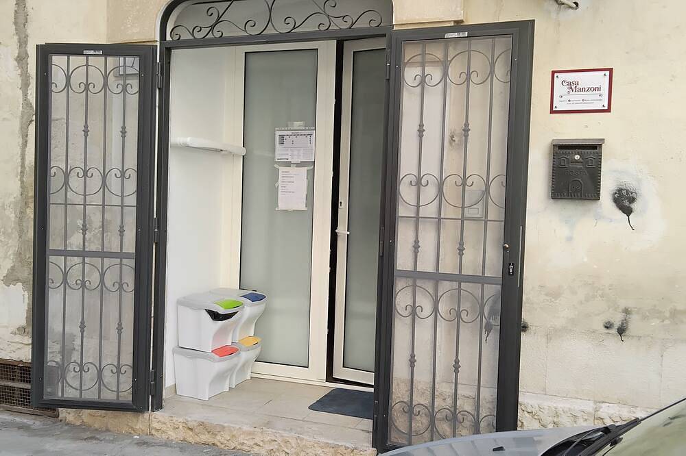 Ganze Wohnung, Casa Manzoni, renovated apartment within walking distance of the sea in Bisceglie.   in Bisceglie, Barletta-Andria-Trani