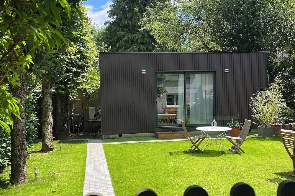 Quiet studio near Versailles and Paris (30 minutes by direct train) in Vaucresson, Altos del Sena