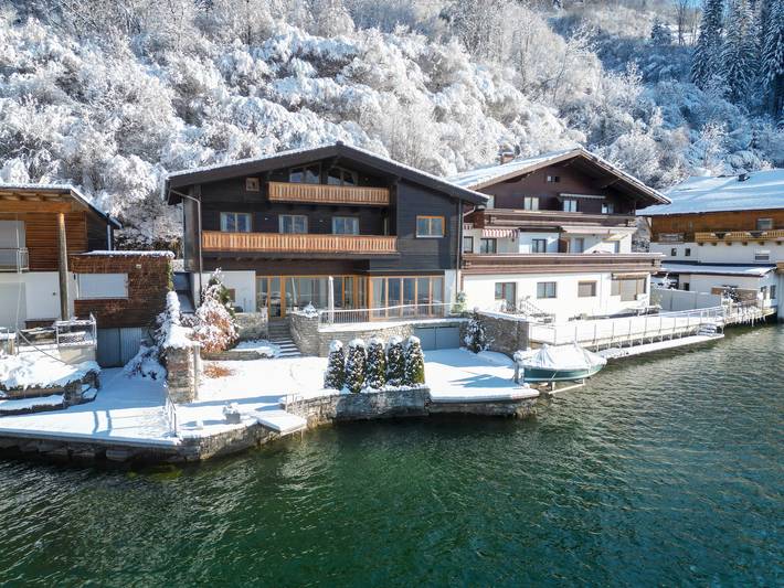 Ferienhaus für 8 Personen, mit Garten und Seeblick sowie Balkon in Zell am See