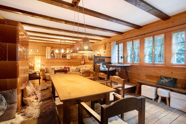 Holiday Home 'Zähringer Hütte' with Private Garden and Wi-Fi in Feldberg Ort, Feldberg