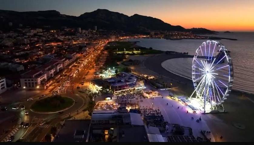 Hôtel pour 2 personnes, avec sauna et terrasse ainsi que piscine et jacuzzi à Marseille - 2