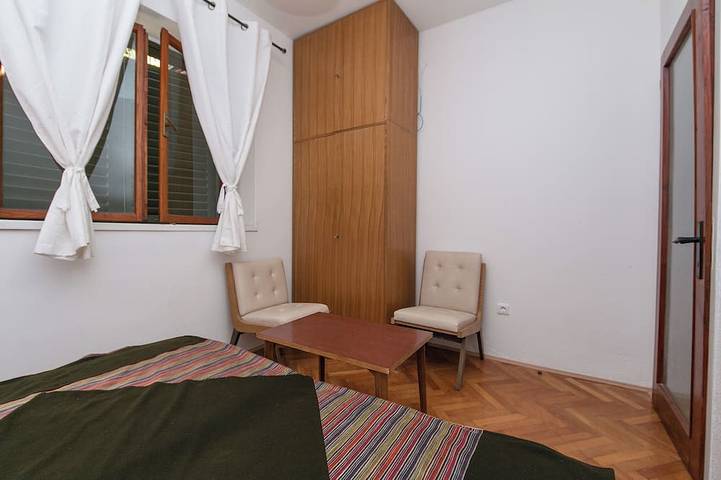Ganze Wohnung, 2-Zi. Apartment mit Balkon und Meerblick in Brela, Makarska Riviera
