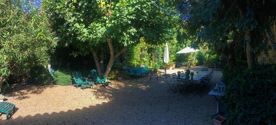 Maison d’hôte pour 2 personnes, avec piscine ainsi que vue et jardin à Saint-Laurent-d'Aigouze - 4