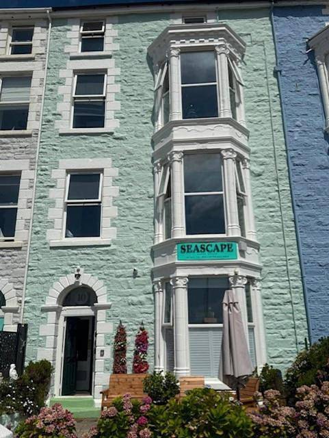 Bed and breakfast for 2 people, with Terrace and Garden as well as View in Snowdonia