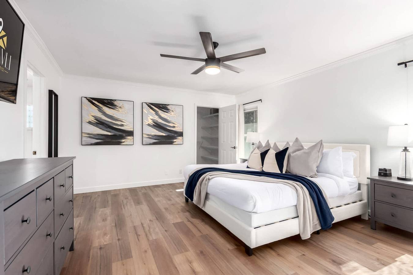 New - The Desert Bloomhouse with Heated Pool in Scottsdale, Maricopa County