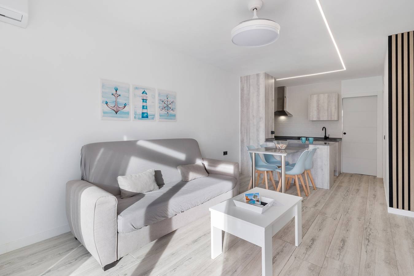 Ganze Wohnung, Ferienwohnung 'Vistas A Los 2 Mares' mit Meerblick, Gemeinschaftspool und Klimaanlage in San Javier, Costa Cálida