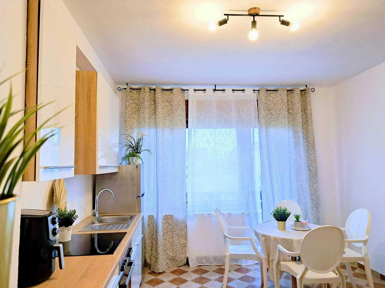 Ganze Wohnung, Apartments Villa Mavi-Two Bedroom Apartment First Floor A2 in Karlovac und Umgebung