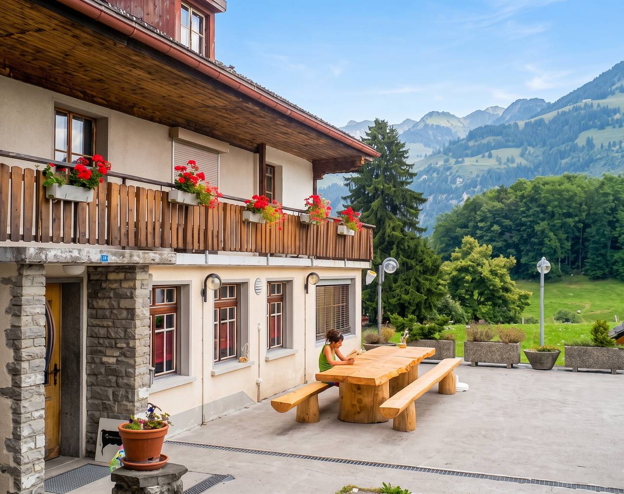Geräumiges Haus mit Bergblick in Haut-Intyamon in Haut-Intyamon, Kanton Freiburg