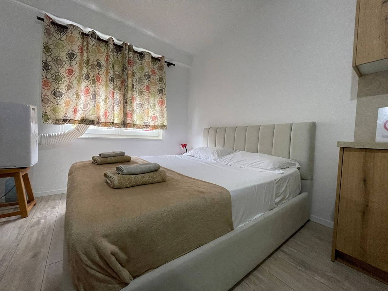 Ganzes Studio, Bonbon 2 - Quiet Central Studio in Tiranë, Albanien