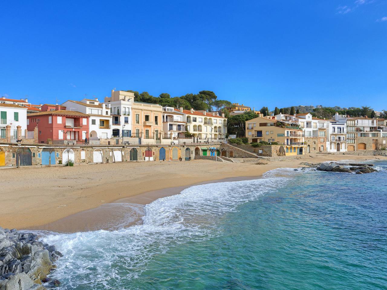 Appartement entier, Appartement avec terrasse à 50m de la plage à Calella de Palafrugell, Costa Brava in Calella de Palafrugell, Palafrugell